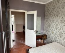 yasamalda kiraye aylıq evler 200-300/villa İnşaatçılar m., Yasamal r.