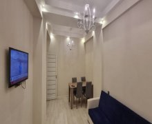 Kirayə (aylıq) Yeni Tikili Elmlər akademiyası m., Yasamal r.