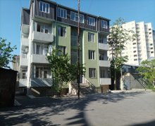 Satılır Yeni Tikili Neftçilər m., Qaraçuxur qəs., Suraxanı r.