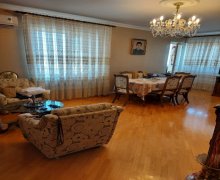 Satılır Yeni Tikili Elmlər akademiyası m., Yasamal qəs., Yasamal r.