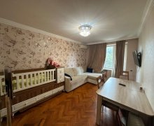 Satılır Köhnə Tikili İnşaatçılar m., Nəsimi r.