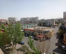 Satılır Köhnə Tikili Azadlıq m., 8-ci mikrorayon, Binəqədi r.