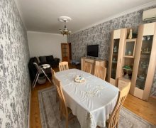 Satılır Köhnə Tikili Xalqlar dostluğu m., 8-ci kilometr, Nizami r.