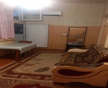 iceri seherde aylıq kiraye evler/villa İçərişəhər m., Səbail r.