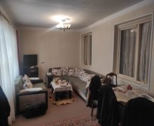 Satılır Köhnə Tikili Azadlıq m., Binəqədi r.