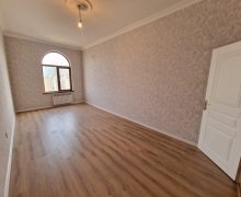 Satılır Yeni Tikili Yeni Günəşli qəs., Suraxanı r.