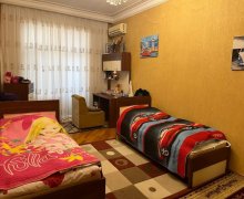 Satılır Yeni Tikili Xalqlar dostluğu m., 8-ci kilometr, Nizami r.