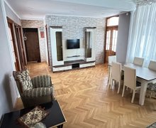 iceri seherde aylıq kiraye evler İçərişəhər m., Səbail r.