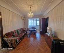 Satılır Köhnə Tikili Elmlər akademiyası m., Yasamal qəs., Yasamal r.