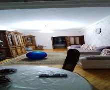 Satılır Köhnə Tikili Memar Əcəmi m., 4-cü mikrorayon, Nəsimi r.