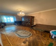 Satılır Köhnə Tikili Azadlıq m., 7-ci mikrorayon, Binəqədi r.