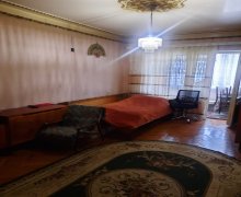 ehmedlide kohne tikili evler Əhmədli m., Xətai r.