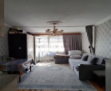 Satılır Köhnə Tikili Bakıxanov qəs., Sabunçu r. Satılır Köhnə Tikili Bakıxanov qəs., Sabunçu r.