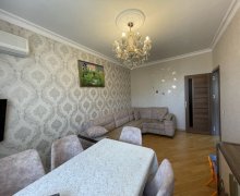 Satılır Köhnə Tikili Yeni Günəşli qəs., Suraxanı r. Satılır Köhnə Tikili Yeni Günəşli qəs., Suraxanı r.