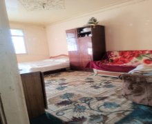 Satılır Köhnə Tikili Memar Əcəmi m., 4-cü mikrorayon, Nəsimi r.