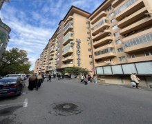 Satılır Yeni Tikili Elmlər akademiyası m., Yasamal r.