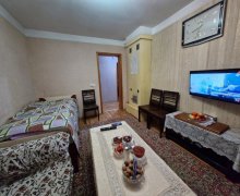 Satılır Köhnə Tikili Elmlər akademiyası m., Yasamal qəs., Yasamal r. Satılır Köhnə Tikili Elmlər akademiyası m., Yasamal qəs., Yasamal r.