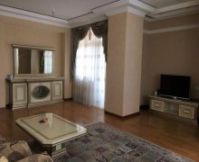 Satılır Yeni Tikili Elmlər akademiyası m., Yasamal qəs., Yasamal r.