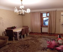 Satılır Köhnə Tikili Əhmədli m., kənd Əhmədli, Xətai r. Satılır Köhnə Tikili Əhmədli m., kənd Əhmədli, Xətai r.