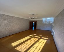 Satılır Köhnə Tikili Bakıxanov qəs., Sabunçu r.