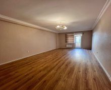 Satılır Yeni Tikili Xalqlar dostluğu m., Nizami r.