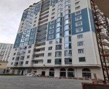 Satılır Yeni Tikili Azadlıq m., 8-ci mikrorayon, Binəqədi r.