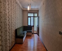 Kirayə (aylıq) Köhnə Tikili Memar Əcəmi m., 4-cü mikrorayon, Nəsimi r.