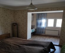 Satılır Köhnə Tikili Azadlıq m., 8-ci mikrorayon, Binəqədi r.