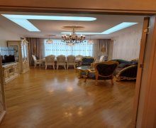 Satılır Yeni Tikili Memar Əcəmi m., 4-cü mikrorayon, Nəsimi r.