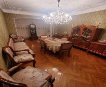 Satılır Köhnə Tikili 9-cu mikrorayon, Binəqədi r.