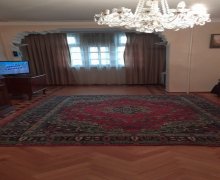 Satılır Köhnə Tikili Nizami m., Yasamal r.