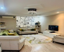 Satılır Yeni Tikili 28 May m., Xətai r.