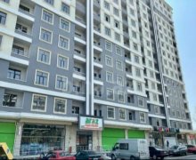 Satılır Yeni Tikili Xalqlar dostluğu m., 8-ci kilometr, Nizami r.