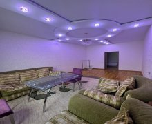 Kirayə (aylıq) Yeni Tikili Əhmədli m., Xətai r. Kirayə (aylıq) Yeni Tikili Əhmədli m., Xətai r.