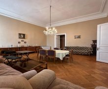 iceri seherde evlerin qiymeti İçərişəhər m., Səbail r. iceri seherde evlerin qiymeti İçərişəhər m., Səbail r.