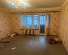 Satılır Köhnə Tikili Memar Əcəmi m., 9-cu mikrorayon, Binəqədi r.