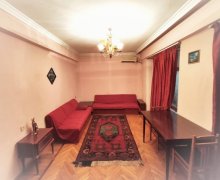 Satılır Köhnə Tikili Elmlər akademiyası m., Yasamal r.