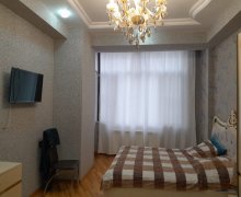 Satılır Yeni Tikili Memar Əcəmi m., Binəqədi r.