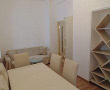 iceri seherde aylıq kiraye evler İçərişəhər m., Səbail r.