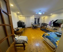 Satılır Köhnə Tikili Memar Əcəmi m., 3-cü mikrorayon, Nəsimi r.