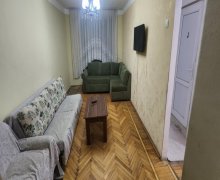 ag seherde aylıq Köhnə Tikili Xətai m., Ağ şəhər, Xətai r.