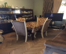 Satılır Köhnə Tikili Azadlıq m., 8-ci mikrorayon, Binəqədi r.