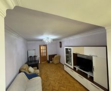 Satılır Köhnə Tikili Elmlər akademiyası m., Yasamal qəs., Yasamal r.