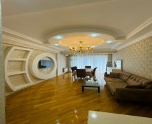 Satılır Yeni Tikili Xətai m., Xətai r.