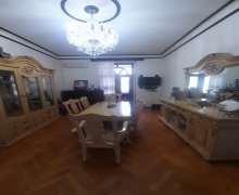 Satılır Köhnə Tikili Elmlər akademiyası m., Ədliyyə Nazirliyi, Yasamal r.