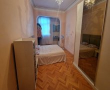 Satılır Köhnə Tikili Xalqlar dostluğu m., Xətai r.