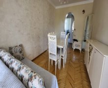 ag seherde aylıq Köhnə Tikili Xətai m., Ağ şəhər, Xətai r.