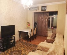 Satılır Köhnə Tikili Azadlıq m., 8-ci mikrorayon, Binəqədi r.