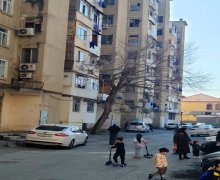Satılır Köhnə Tikili Biləcəri qəs., Binəqədi r. Satılır Köhnə Tikili Biləcəri qəs., Binəqədi r.