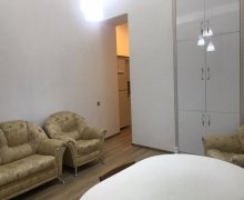 Satılır Köhnə Tikili Nəsimi r.